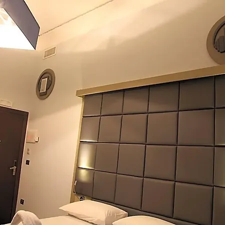 Dolce & Breakfast Hotel 2*