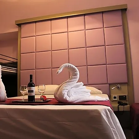 Dolce & Breakfast Hotel 2*